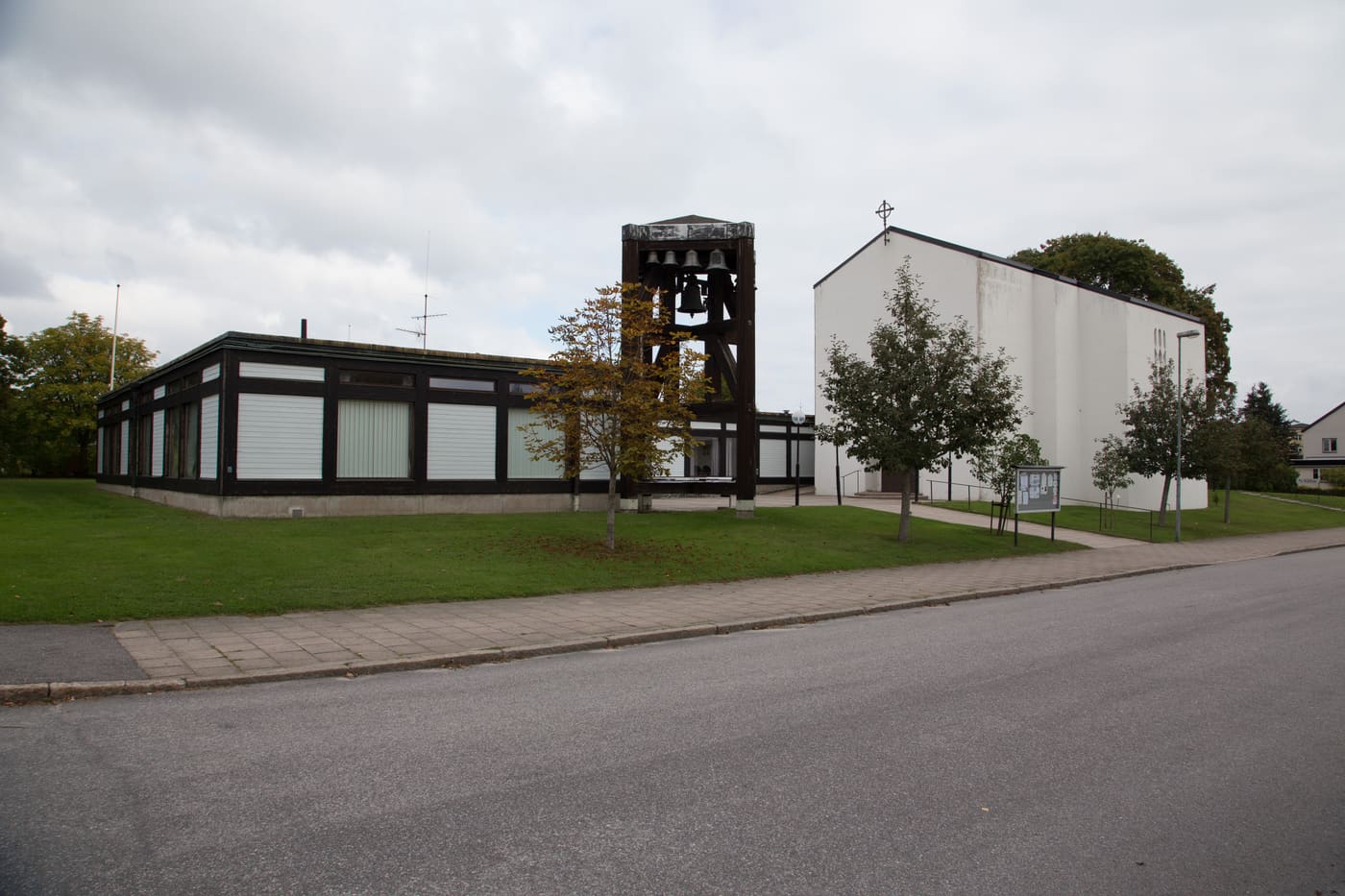 Nävertorp Church