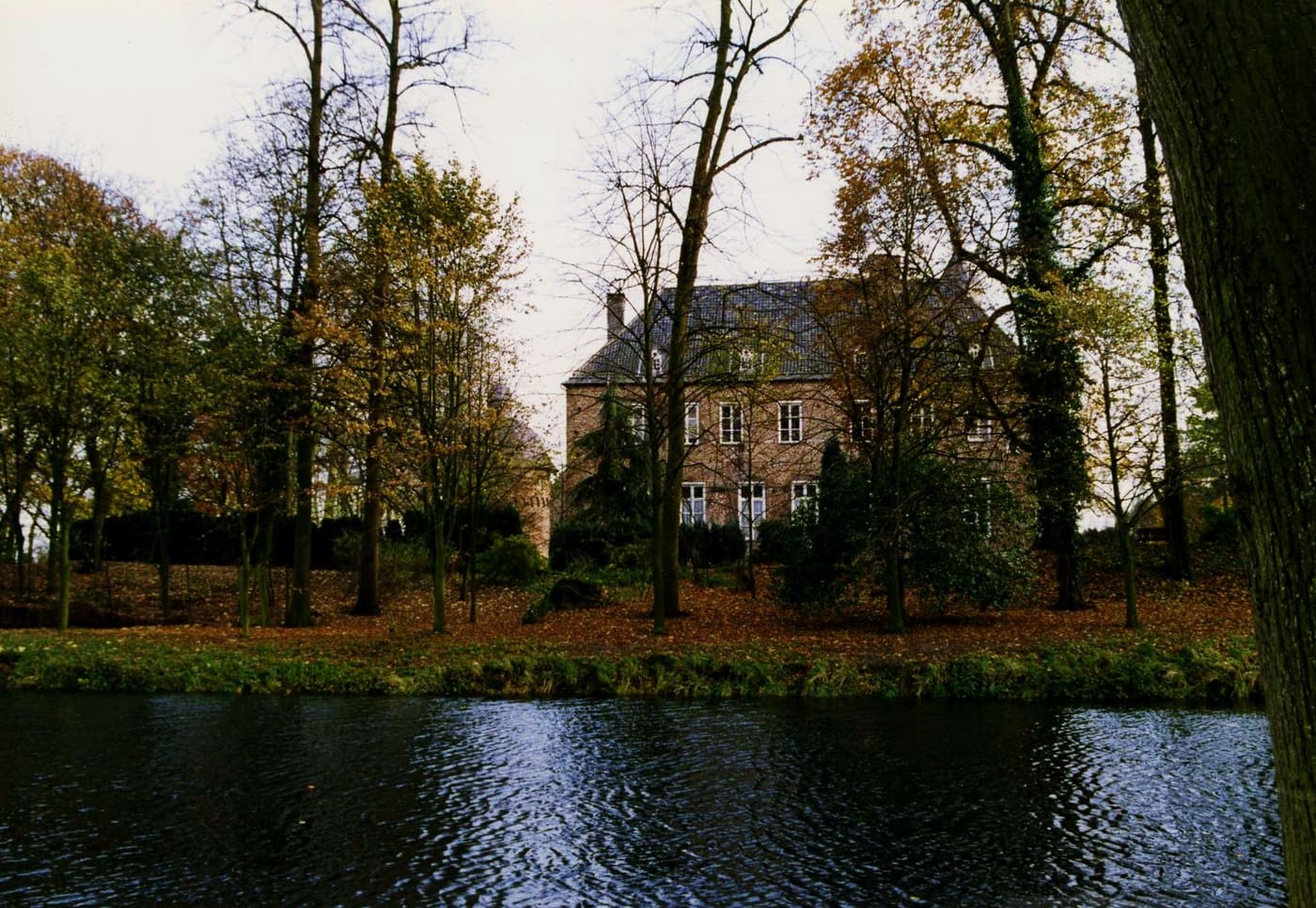 Kasteel Well: historic garden and park landscaping