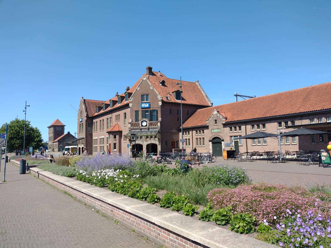 Buildingcomplex Deventer trainstation
