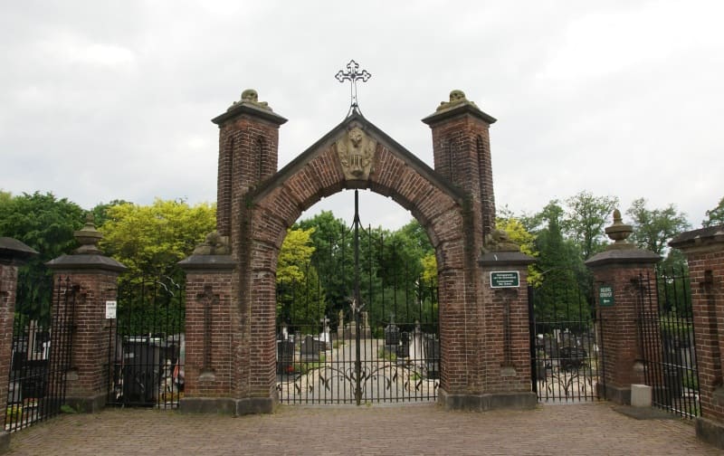 Ravenstein Roman Catholic Cemetery