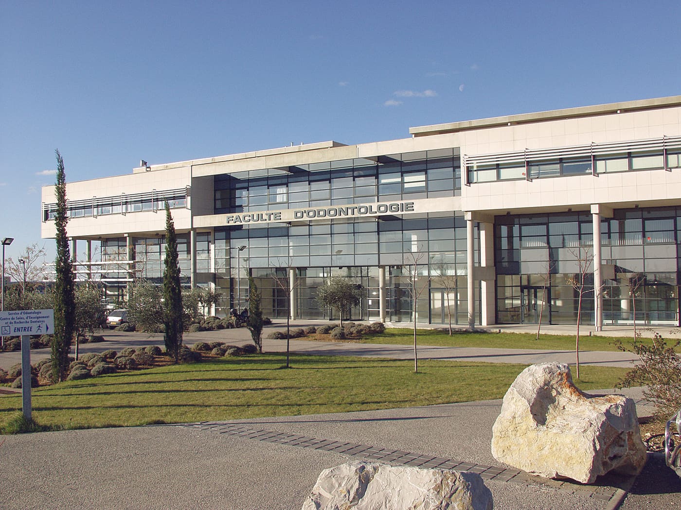 University Montpellier I. Faculty of odontology