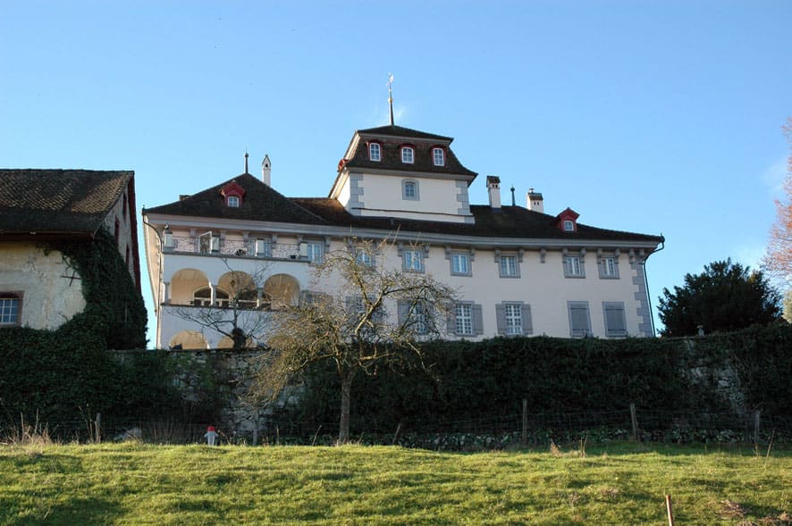 castle with chapel