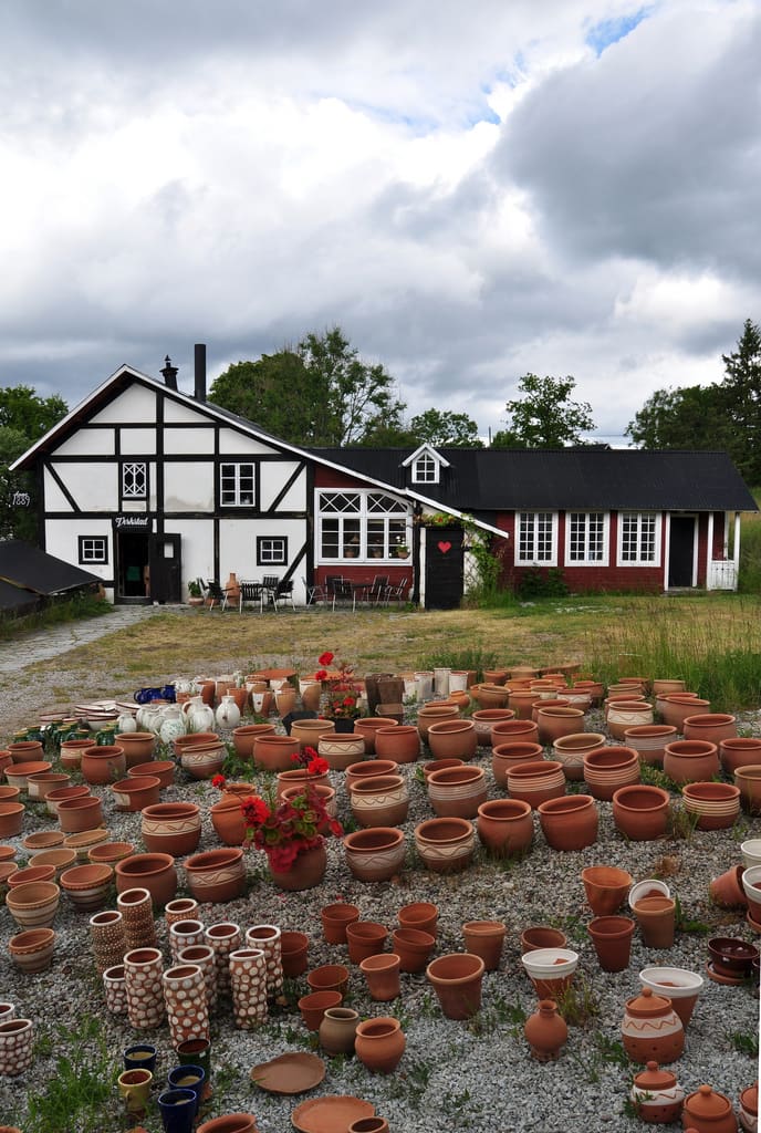 Etelhem pottery