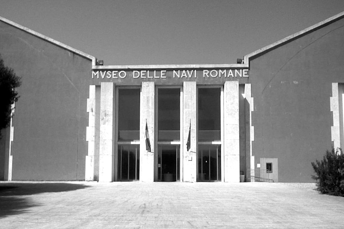 Museo delle navi romane