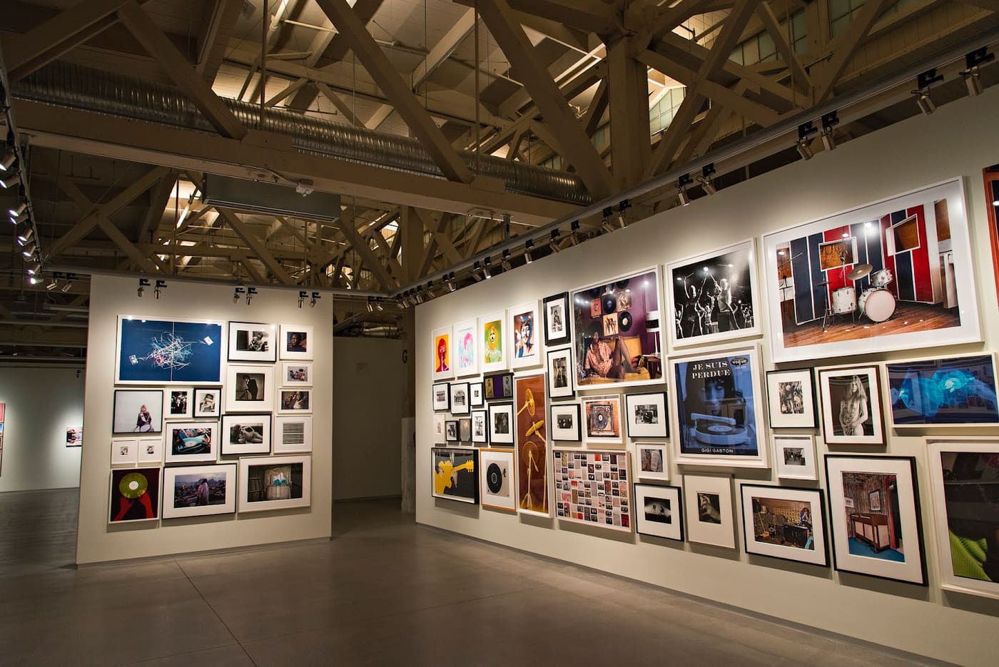 Pier 24 Photography