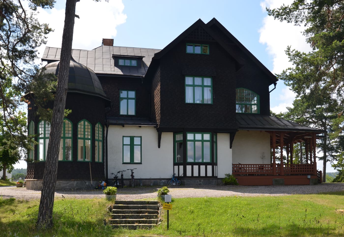 Villa Bikupa