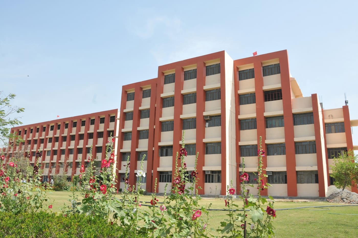Sachdeva Institute of Technology