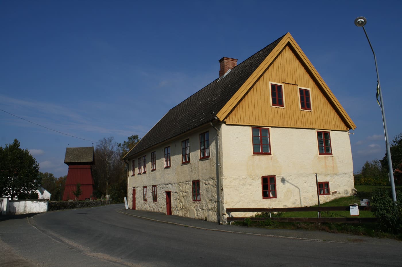 Norra Mellby skol- och fattighus
