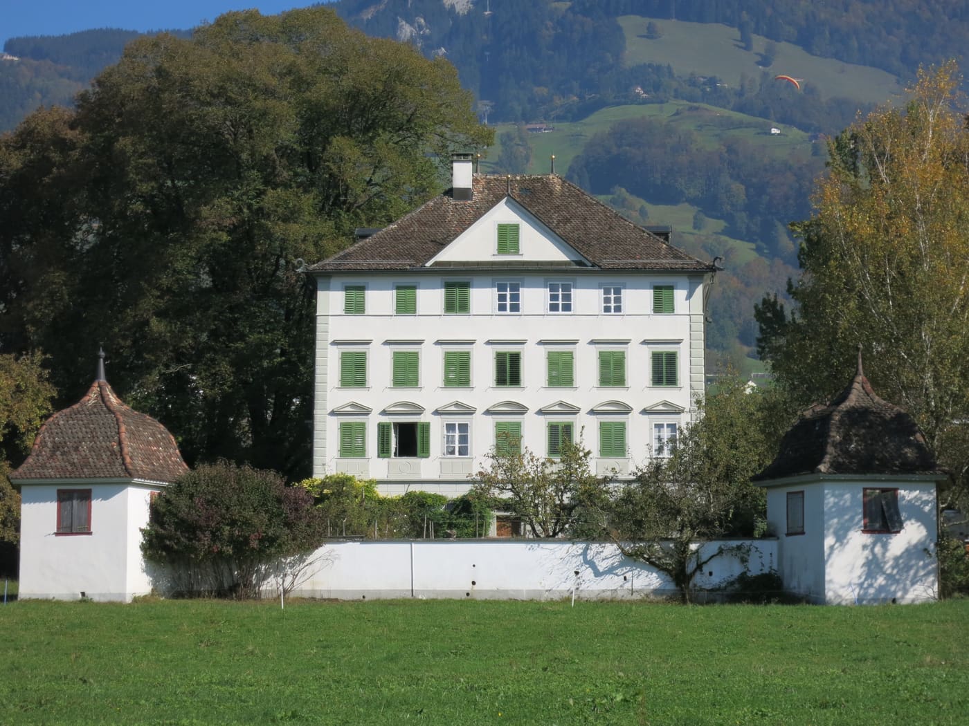 House Ab Yberg im Grund with St. Sebastian Chapel