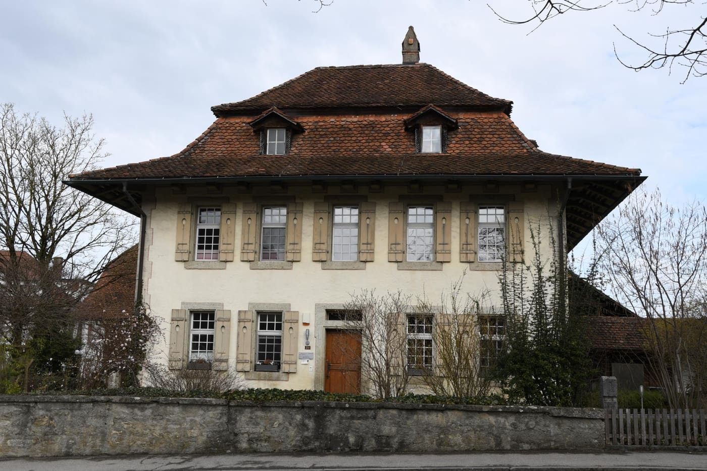 Reformed Rectory with Barn