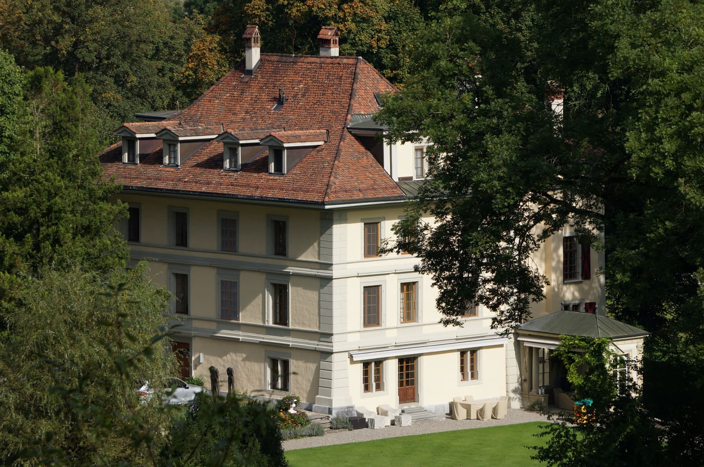 Rörswil country estate with park