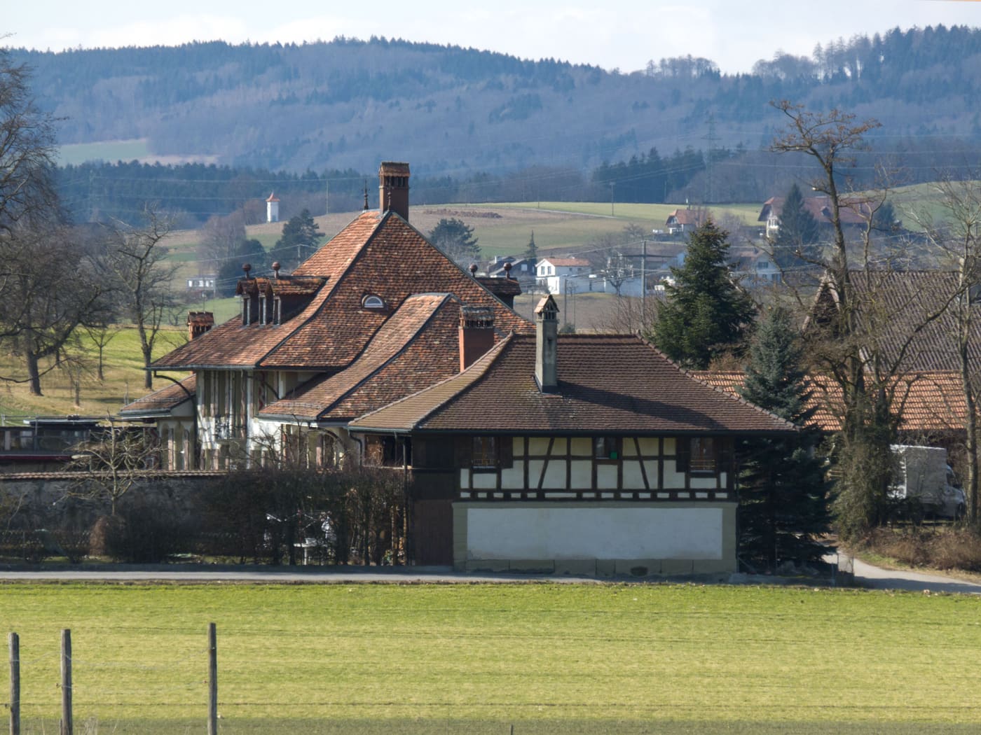 Country estate Waldegg with Oven house and Küherstöckli