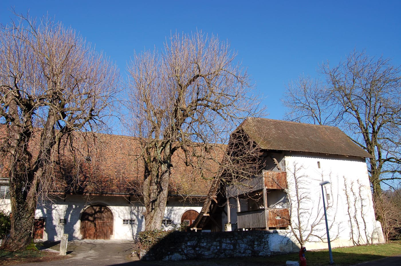 Waldegghof with granary