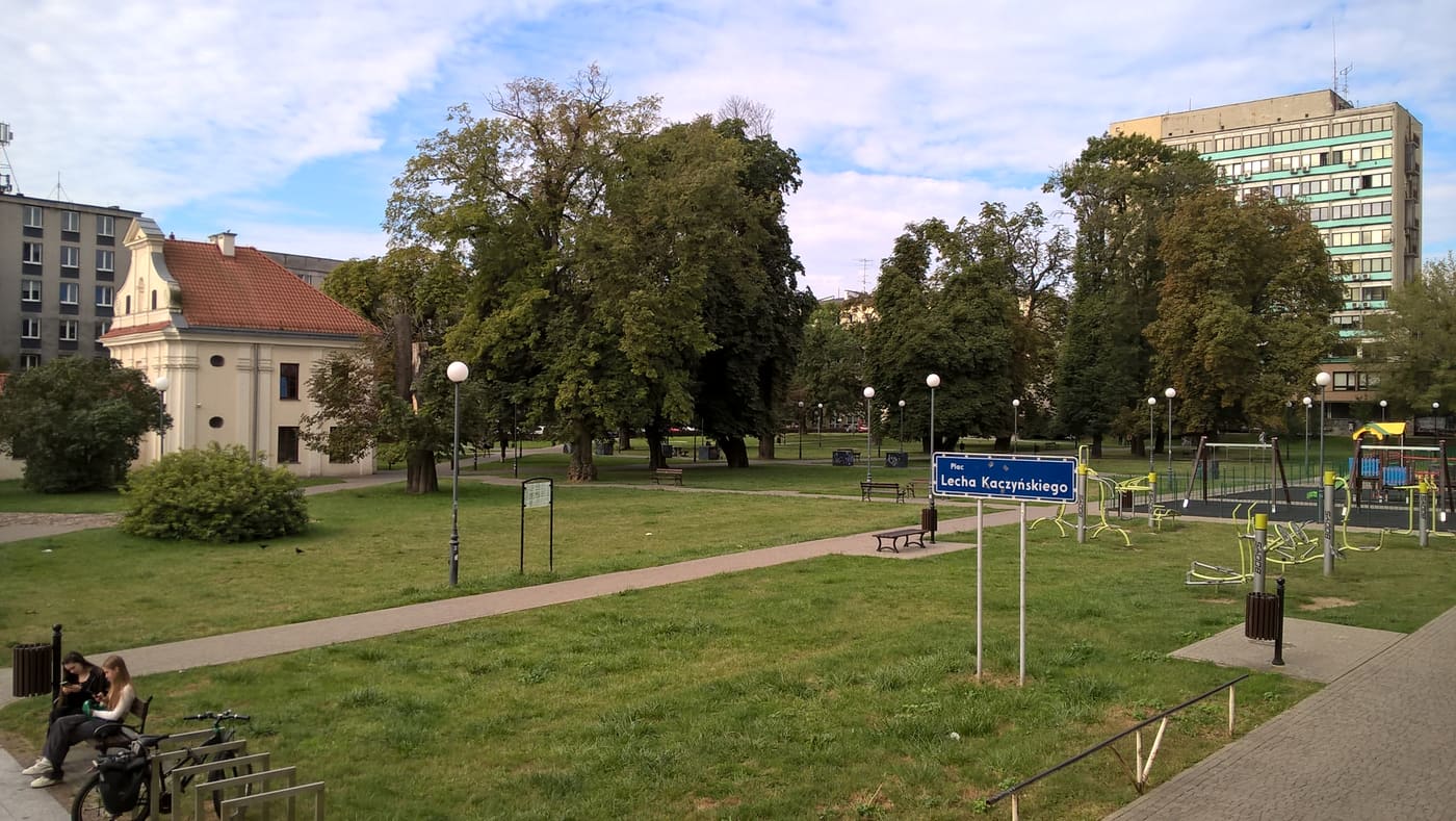 Poland; Lublin, Lech Kaczyński Square; garden