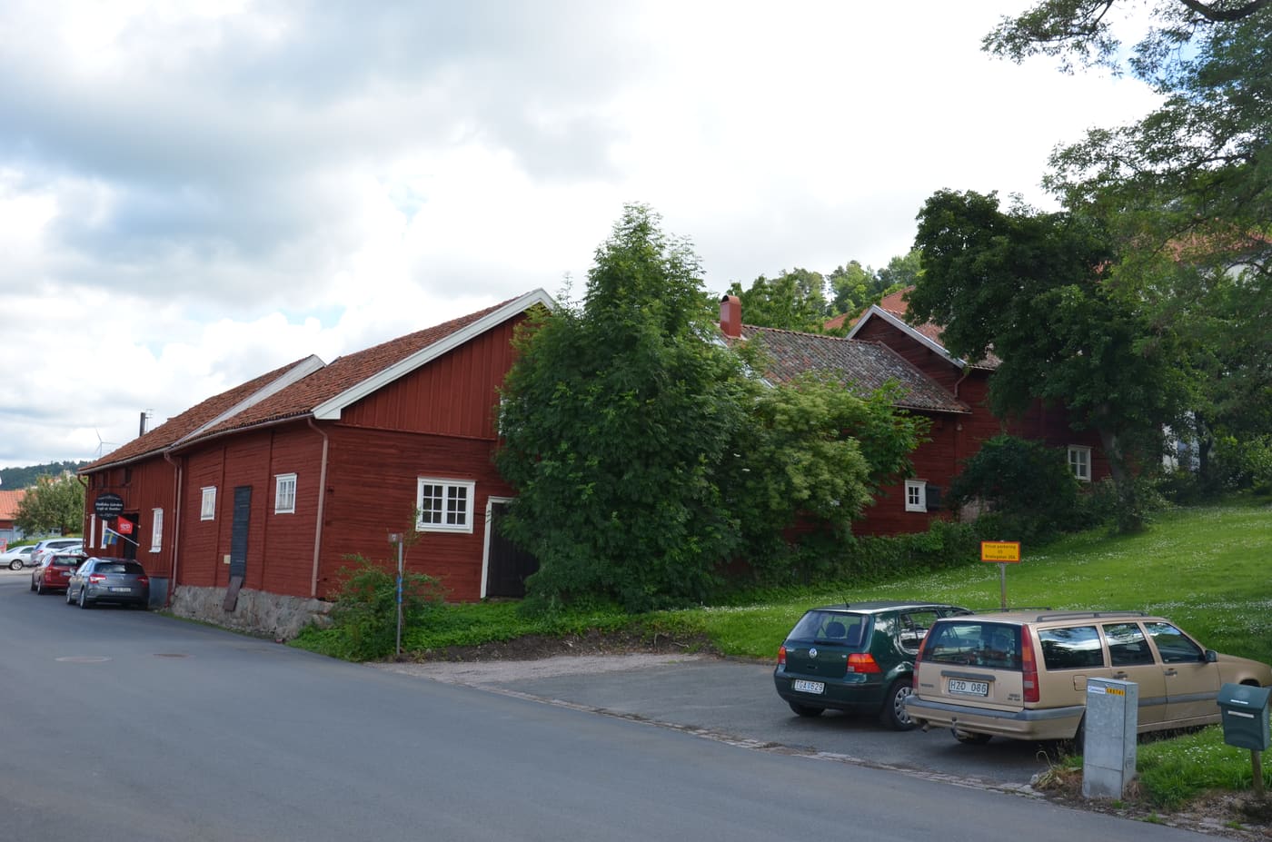 Hallska gården