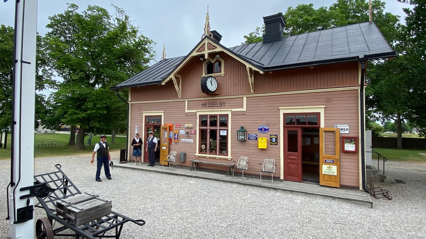 Buttle railway station