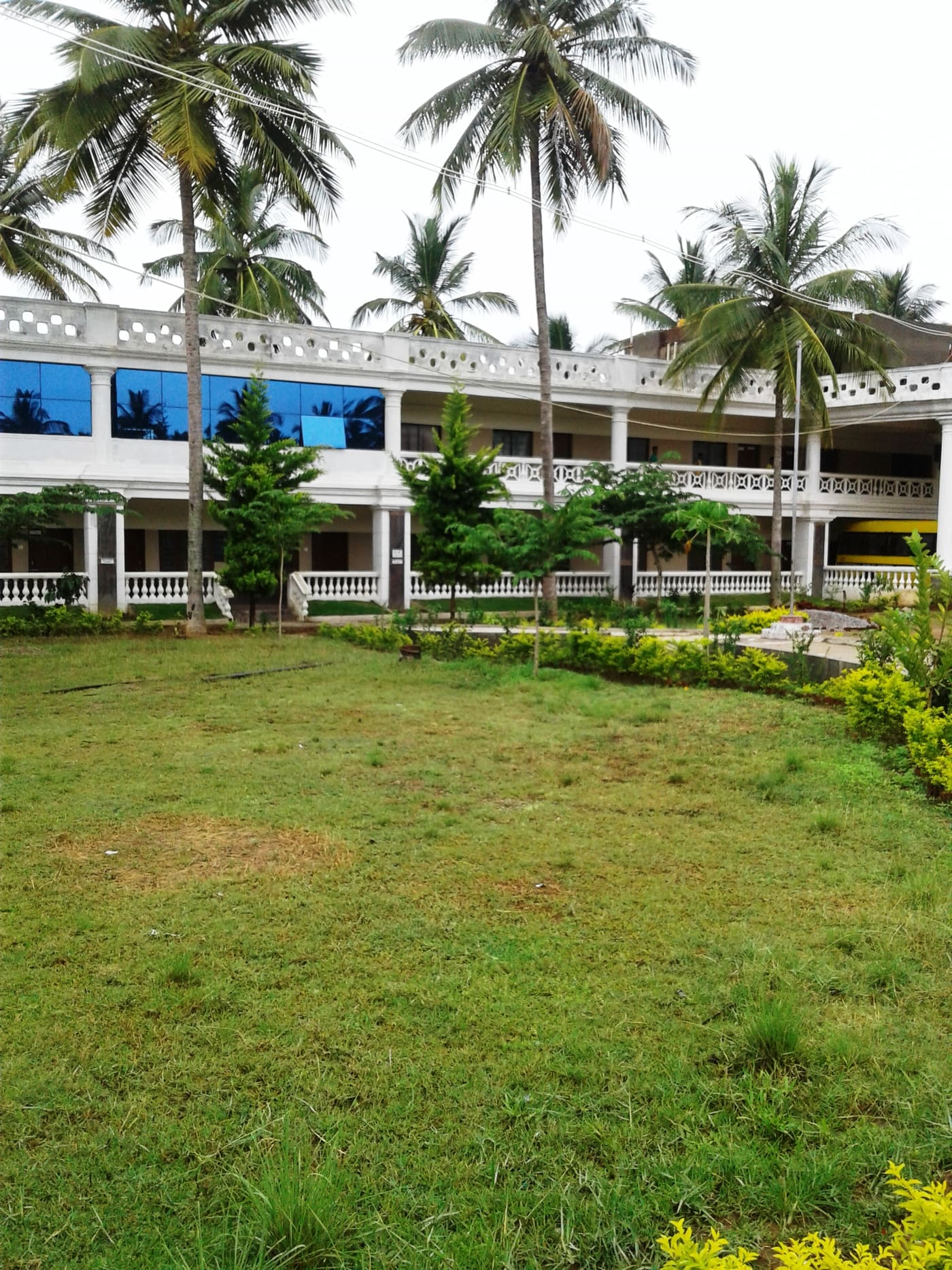 Cambridge Public School, Kikkeri