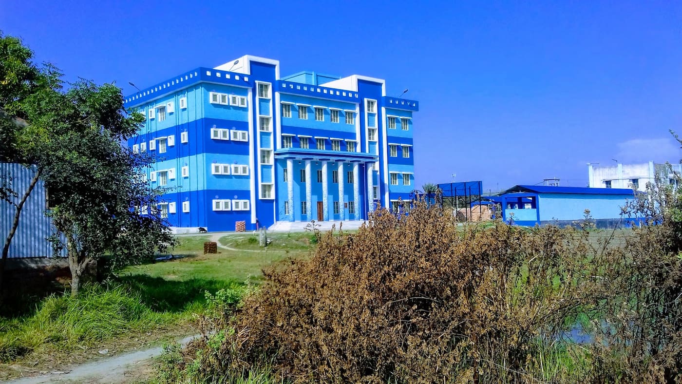 Plassey College