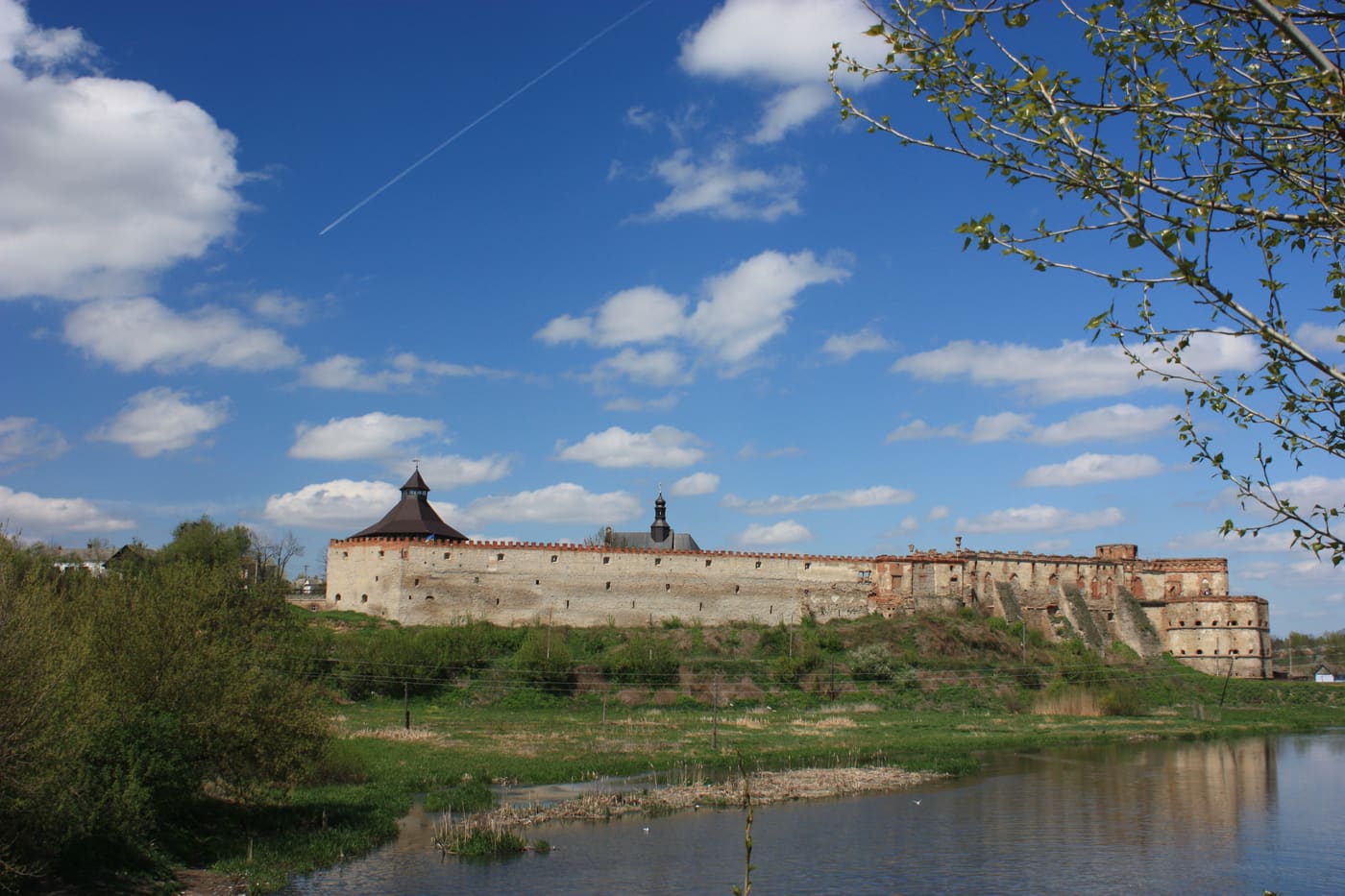 Derz͡havnyĭ istoryko-kulʹturnyĭ zapovidnyk "Mez͡hybiz͡h"