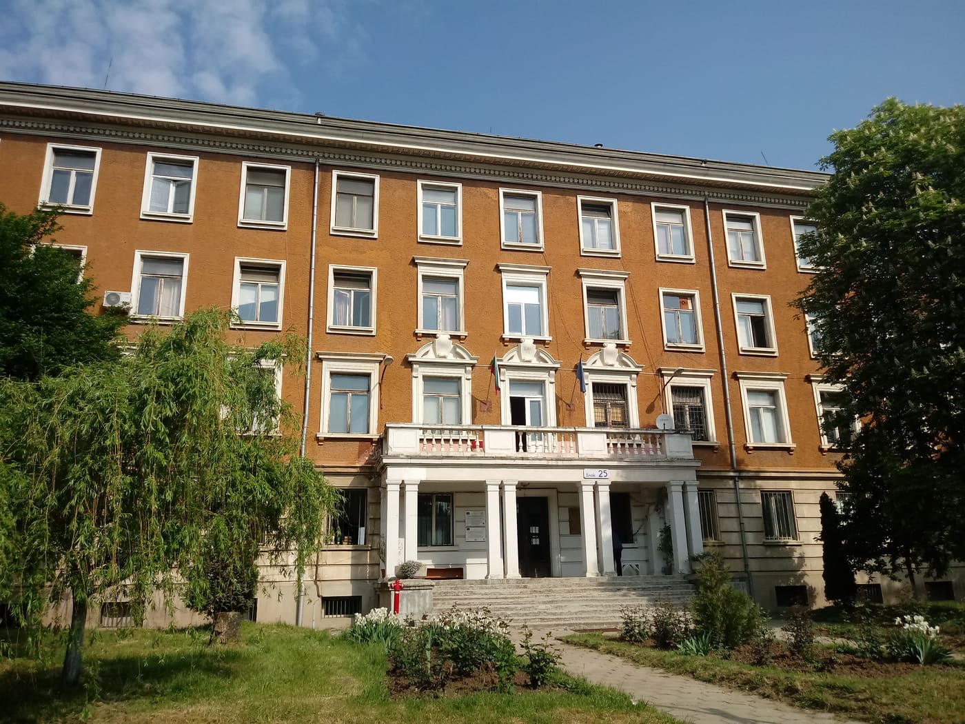 Institute of experimental morphology, pathology and anthropology with museum