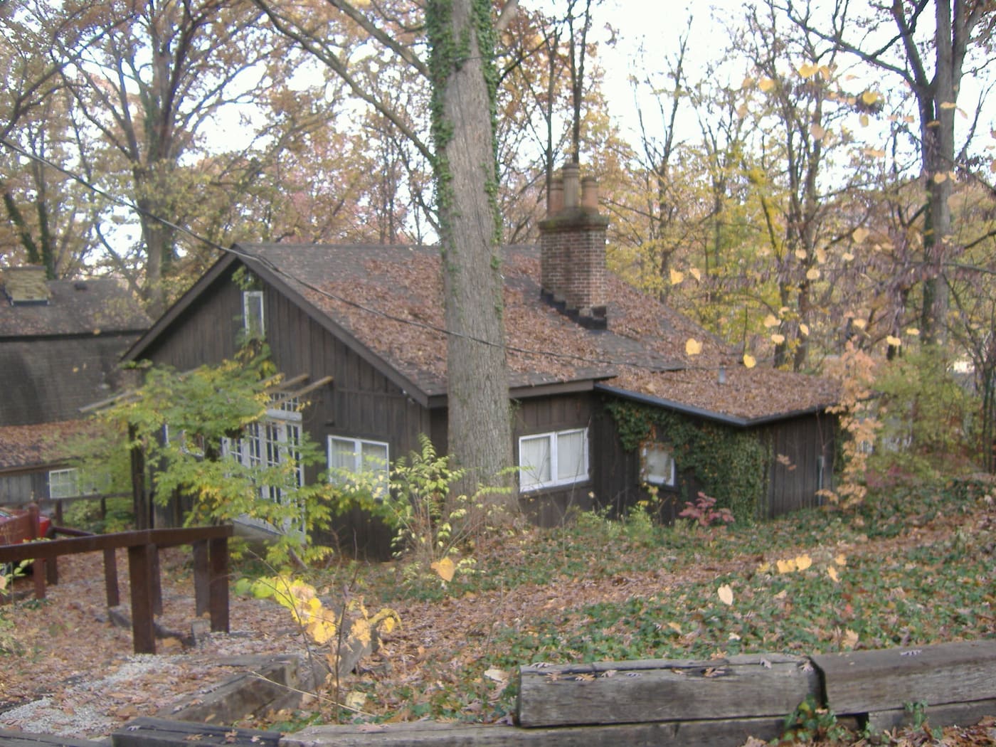 Little Loomhouse