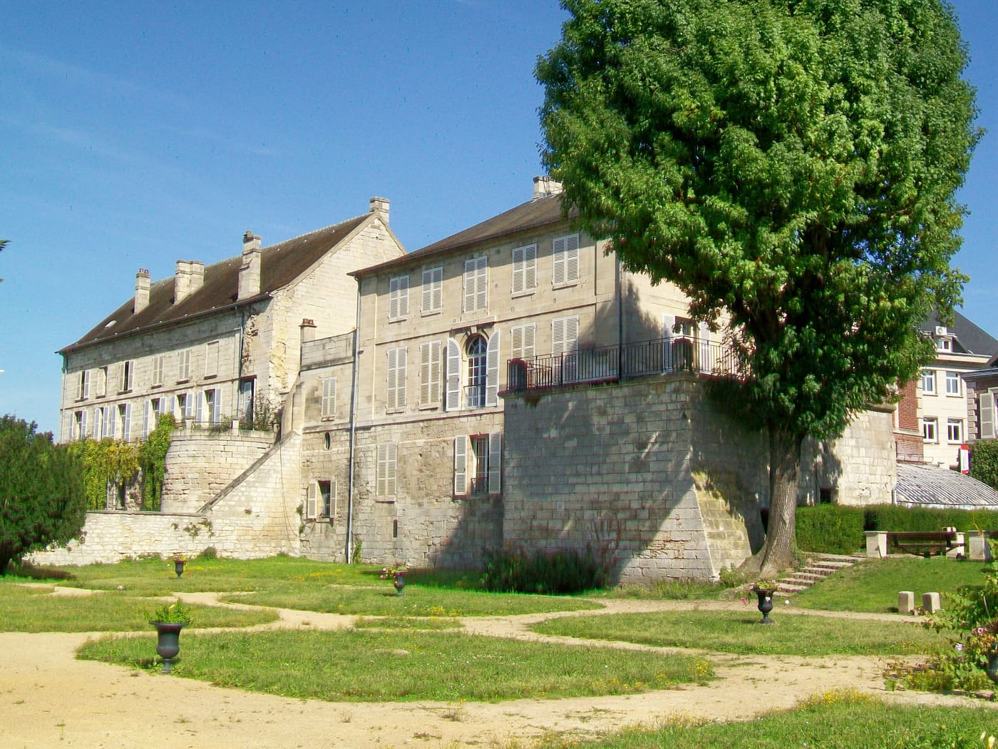 Musée Gallé-Juillet de Creil