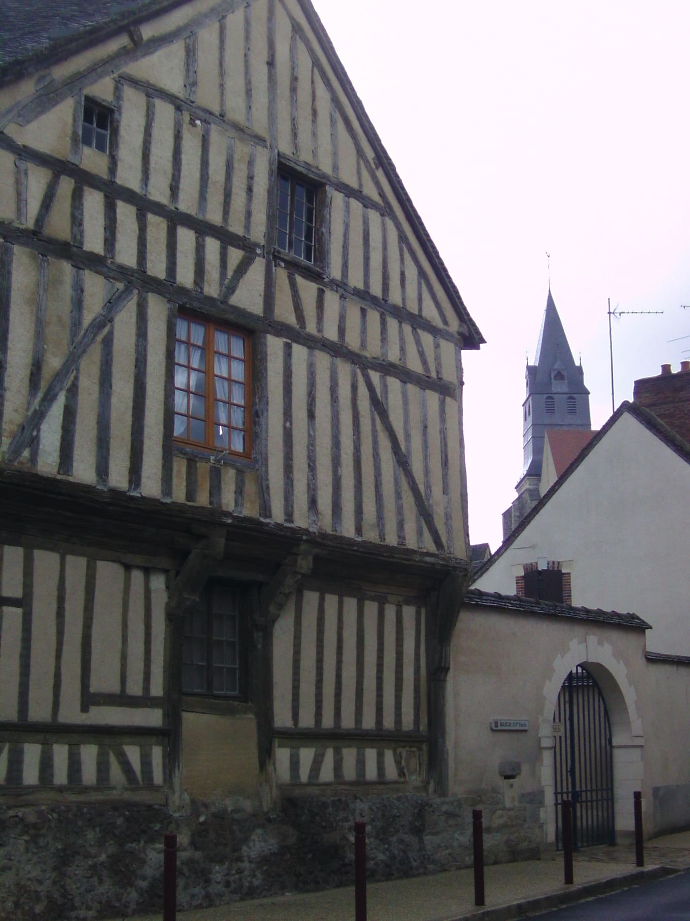Maison à pans de bois de Saint-Julien-du-Sault