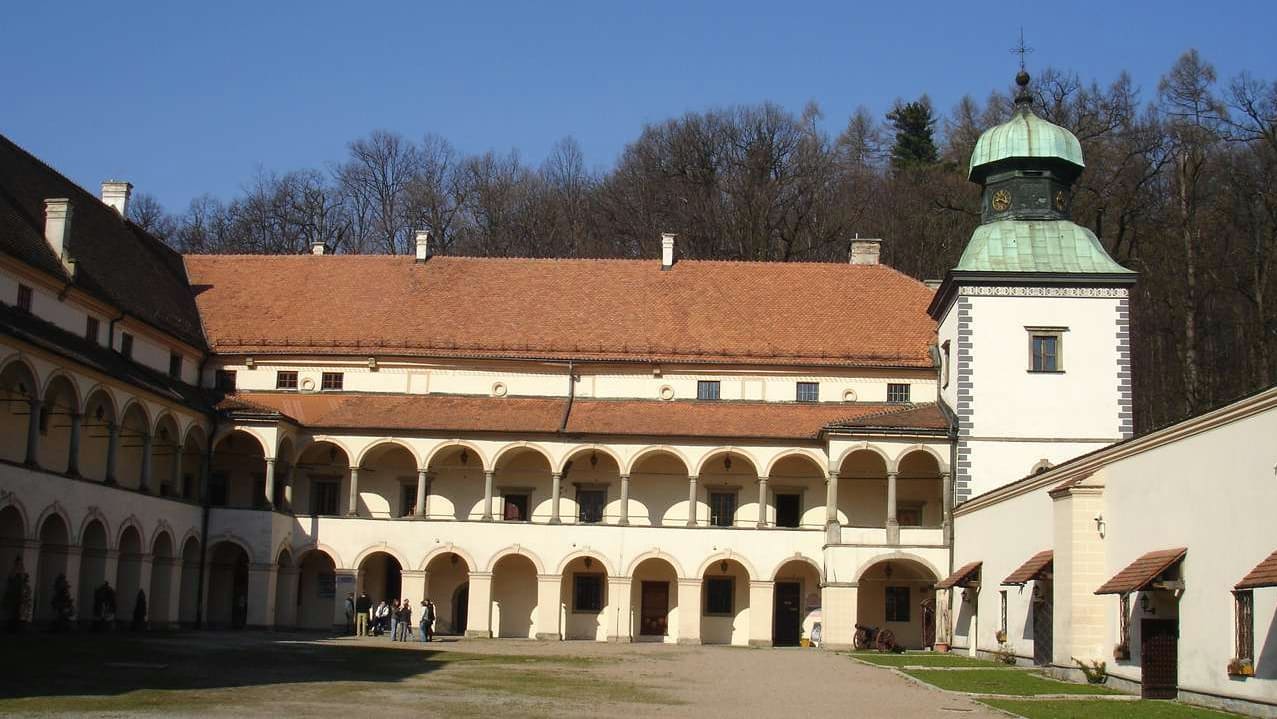 University College of Tourism and Ecology