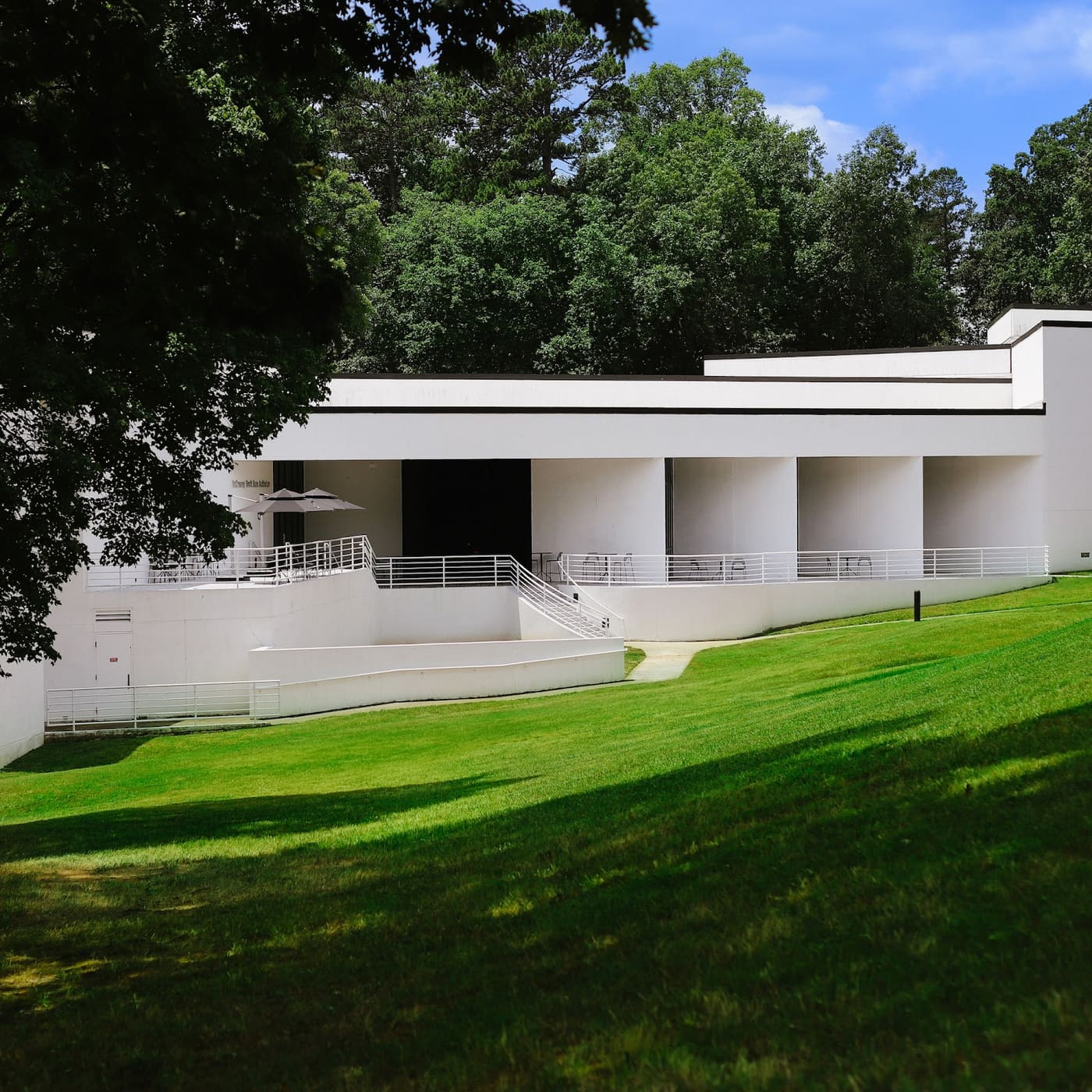 Southeastern Center for Contemporary Art