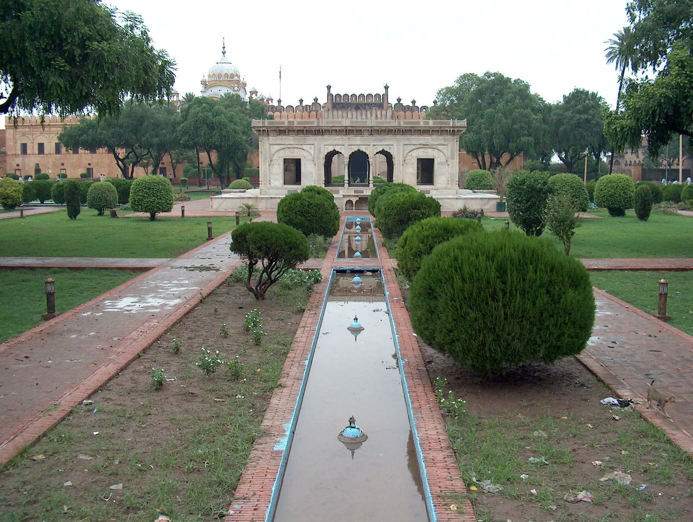 Hazuri Bagh