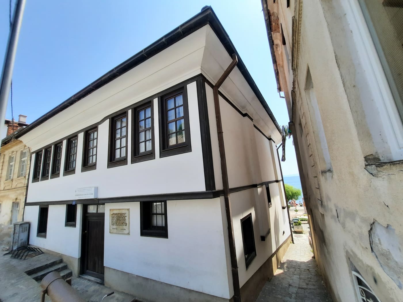 Uzunov House
