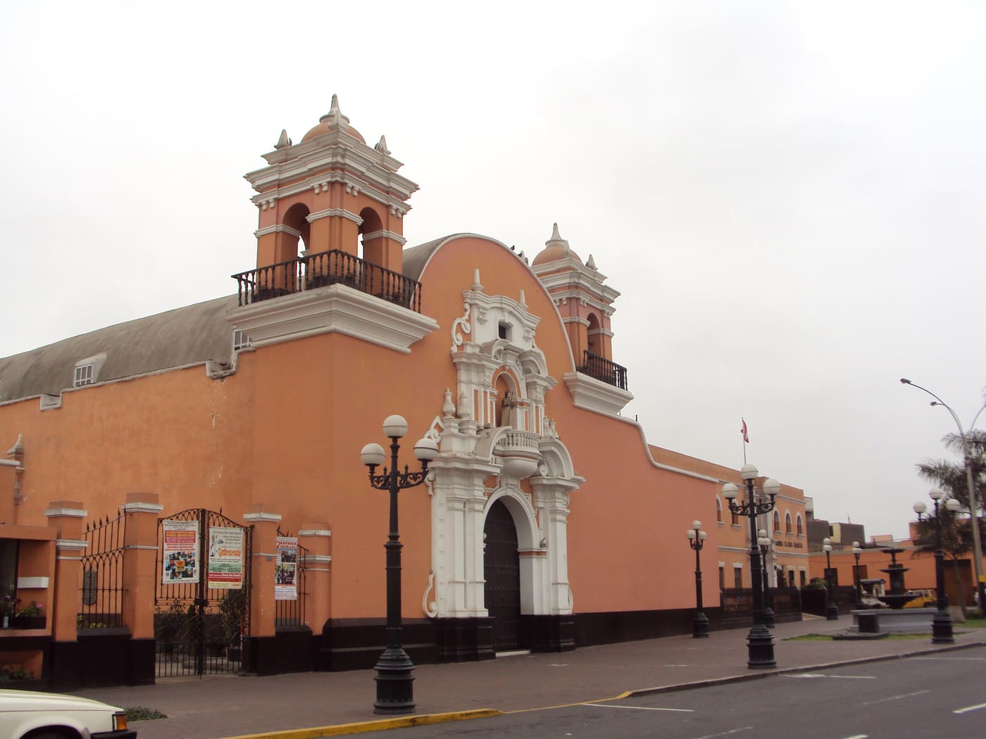 Iglesia María Magdalena, Pueblo Libre