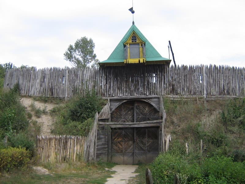 Museum of folk architecture and way of life of Middle Naddnipryanschina