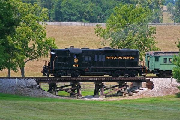 Bluegrass Railroad and Museum