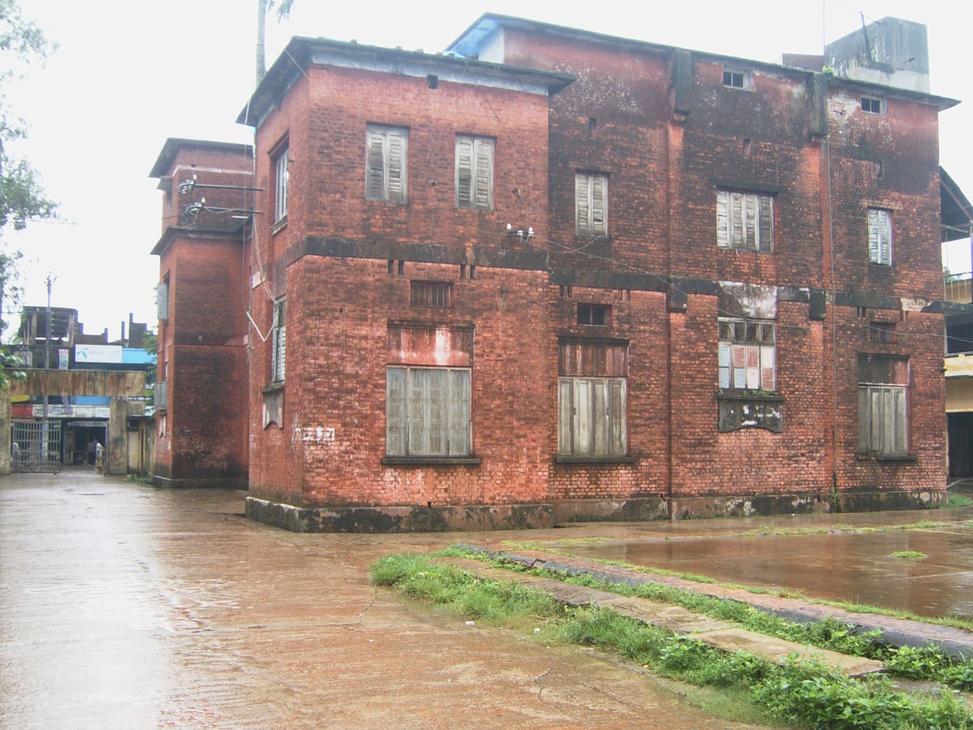 Brojomohun College