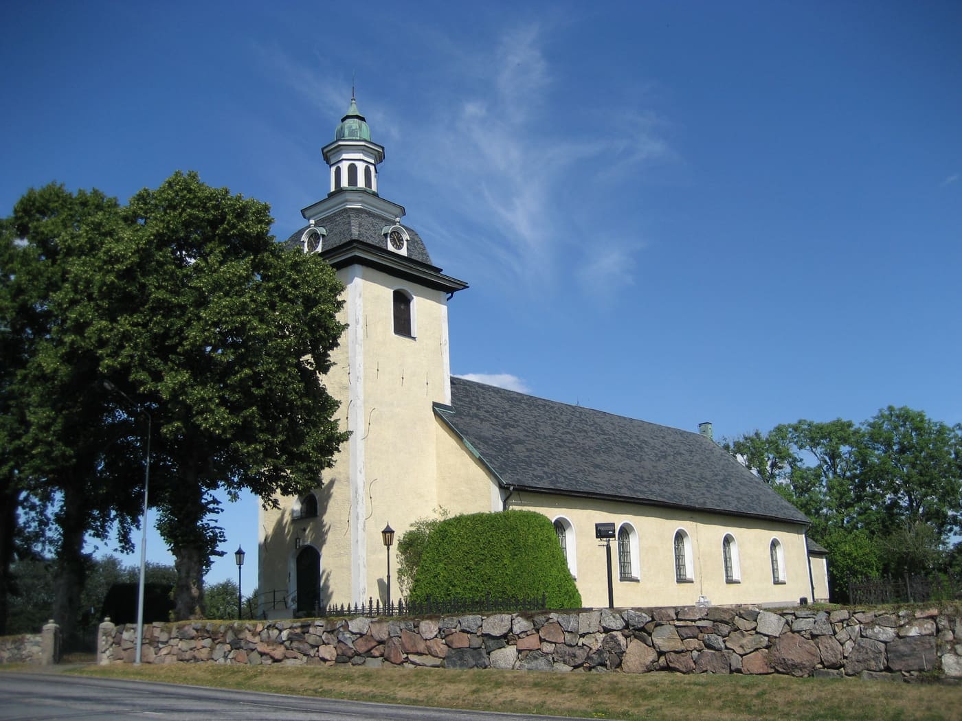 Snavlunda Church