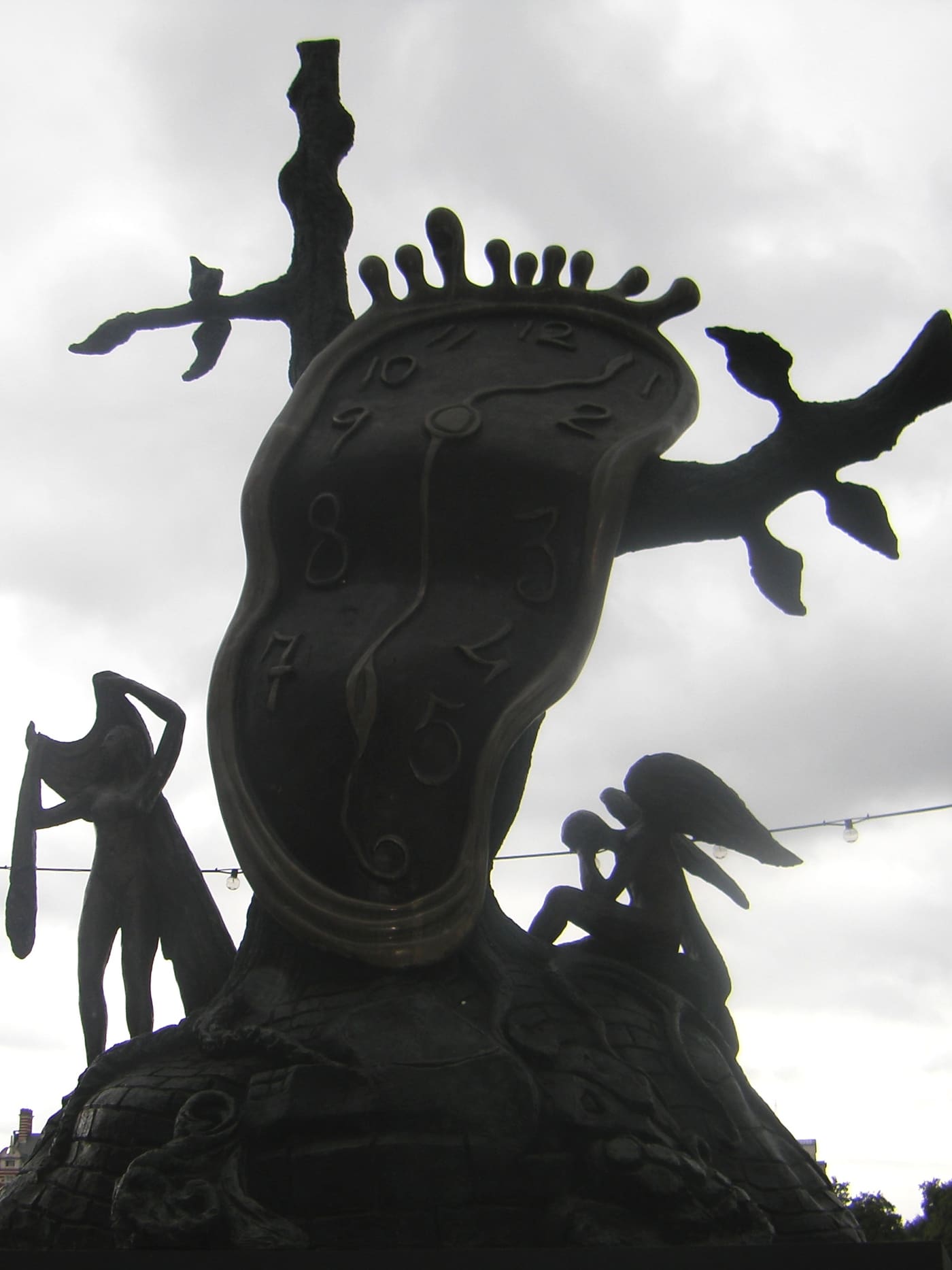 Dalí Universe