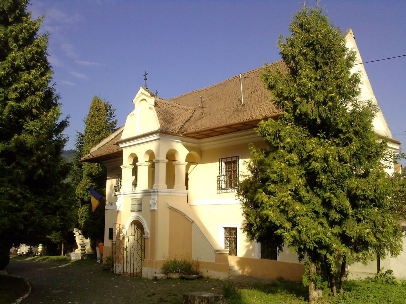 First Romanian School