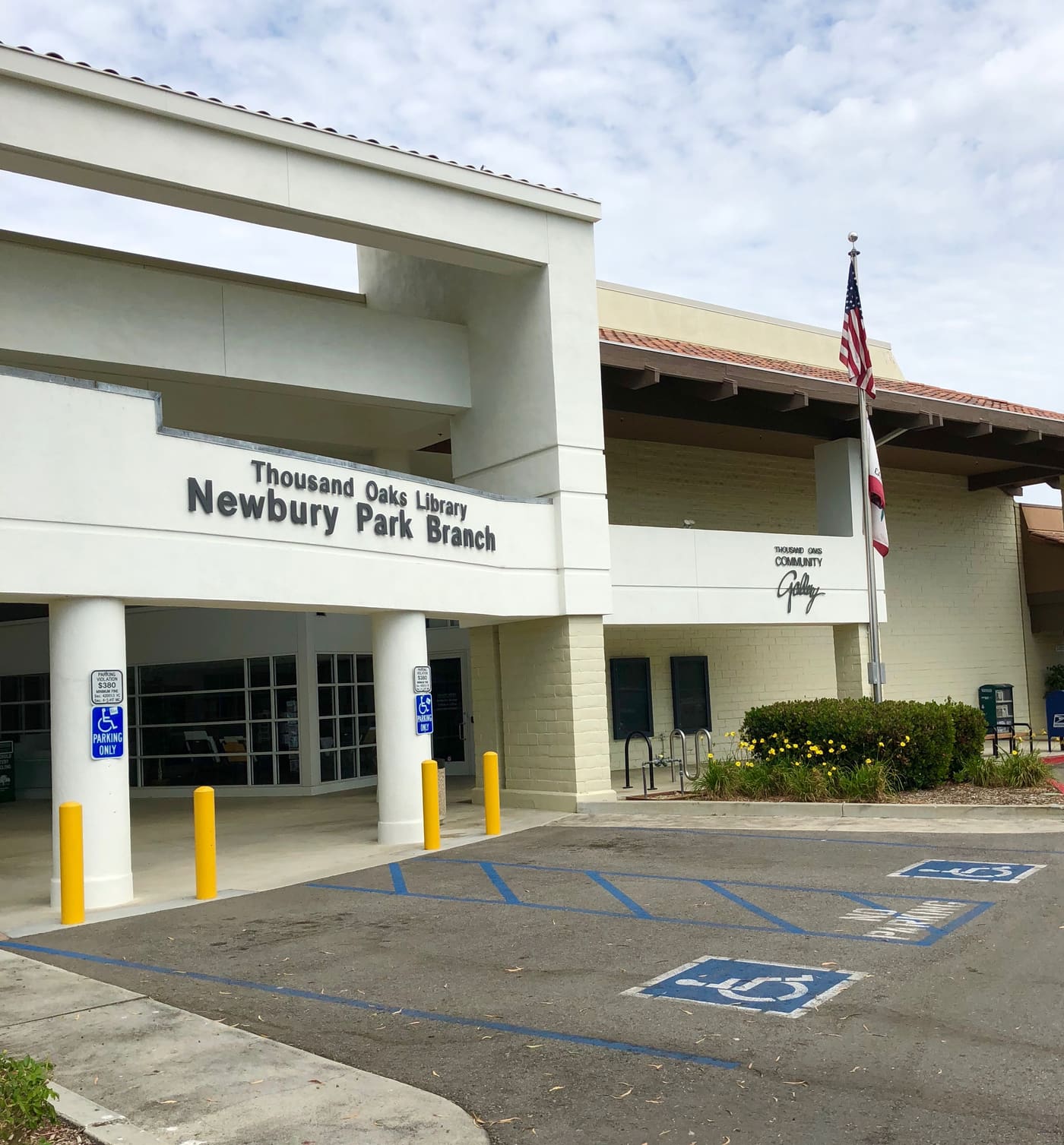 Thousand Oaks Community Gallery
