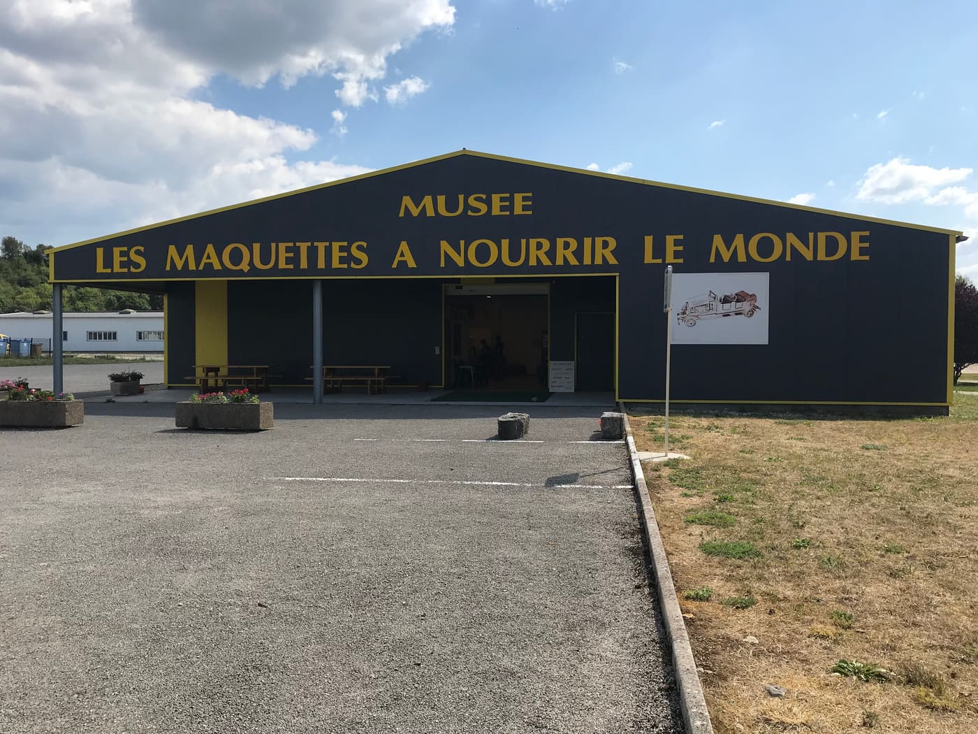 Musée des maquettes à nourrir et courir le monde