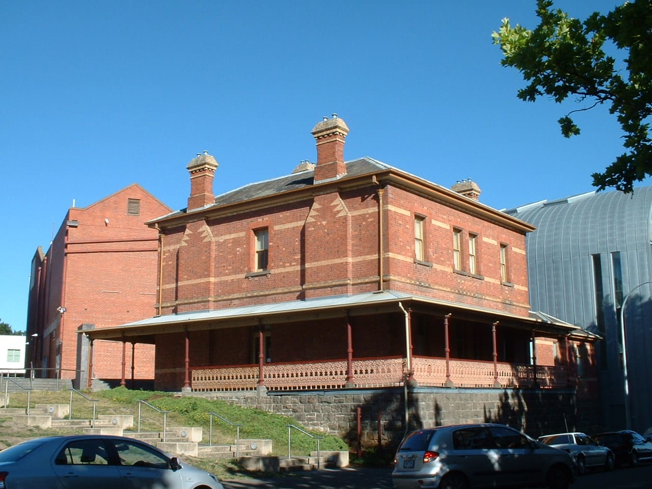 Huyghue House