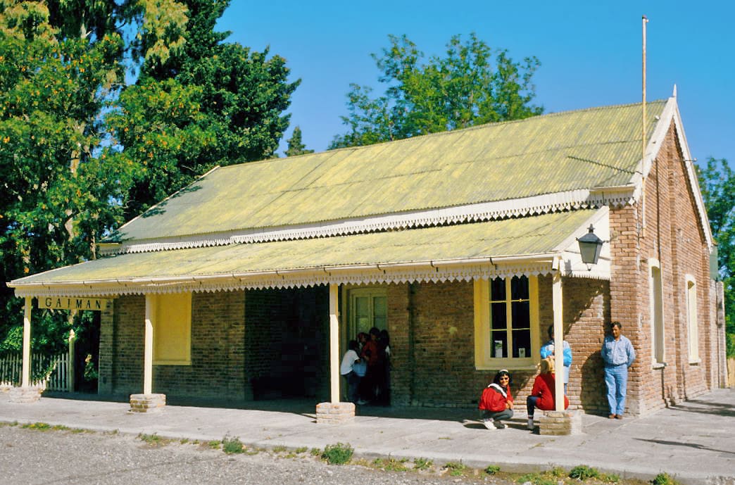 Gaiman train station