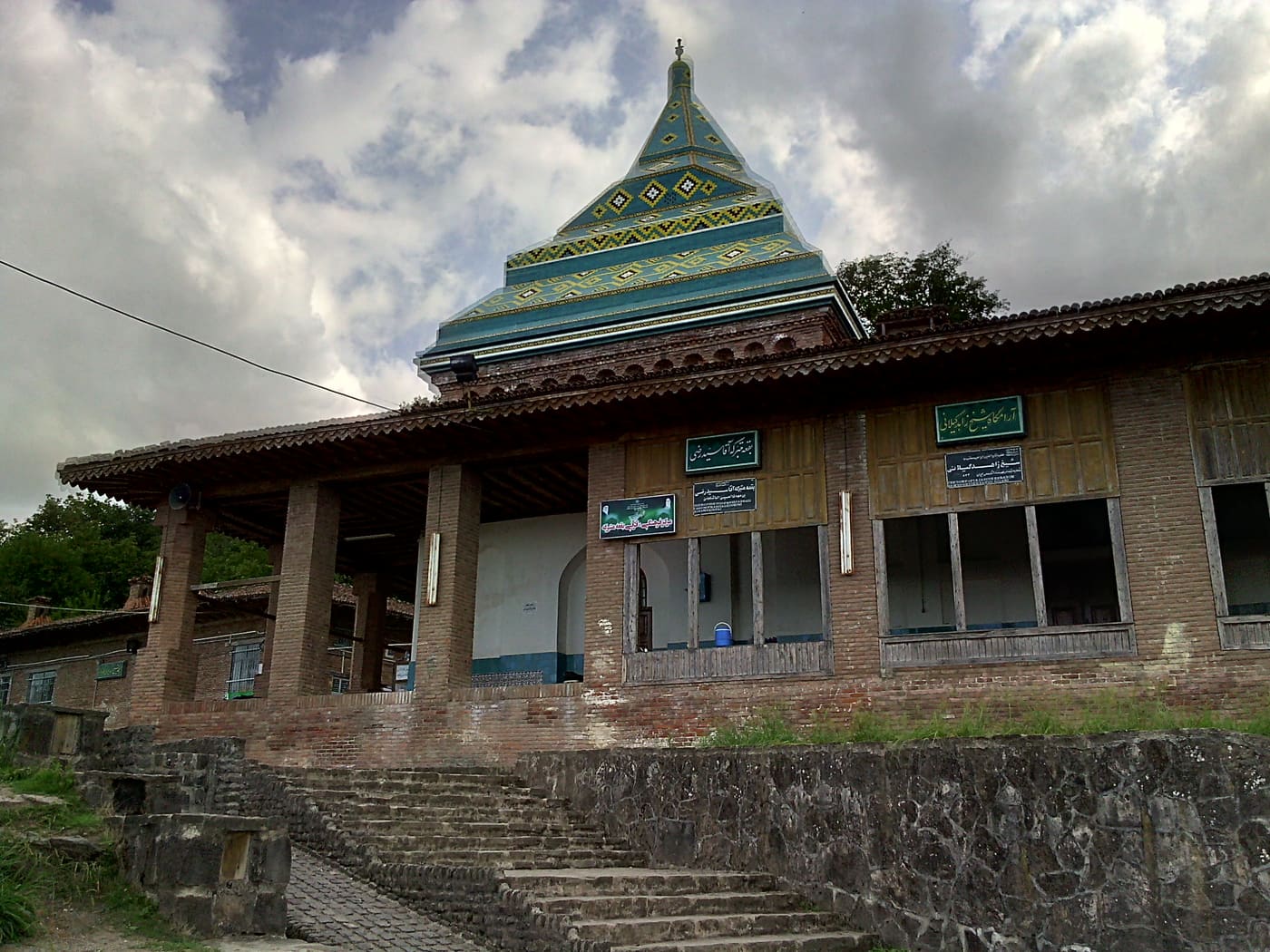 Sheikh-Zahed Tomb