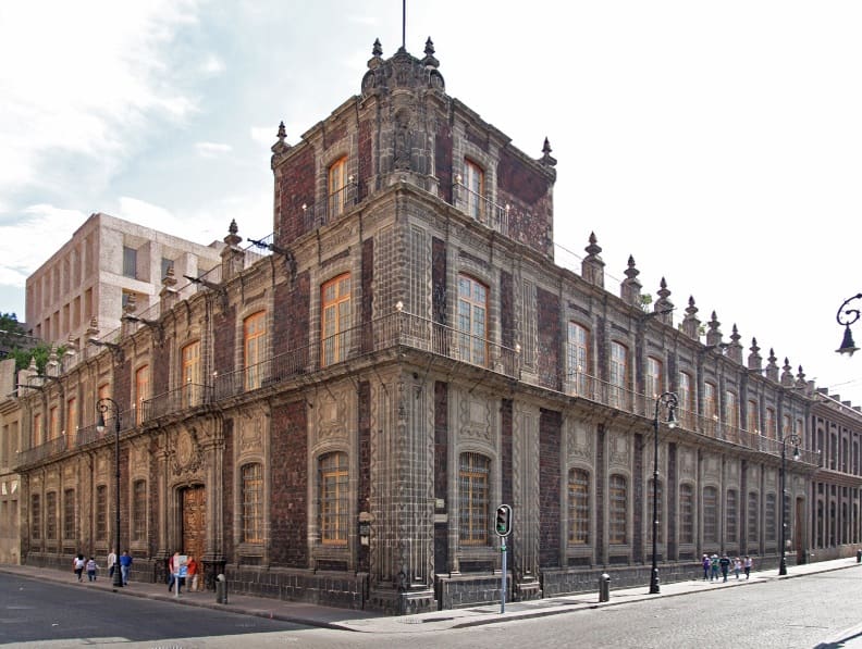 Palacio de los Condes de San Mateo de Valparaiso