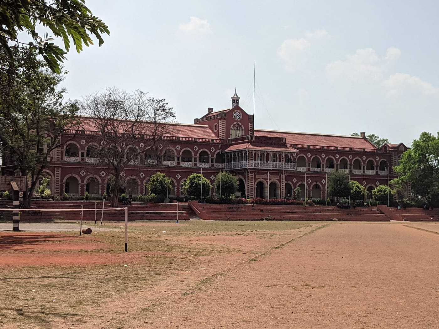 Karnatak Science College