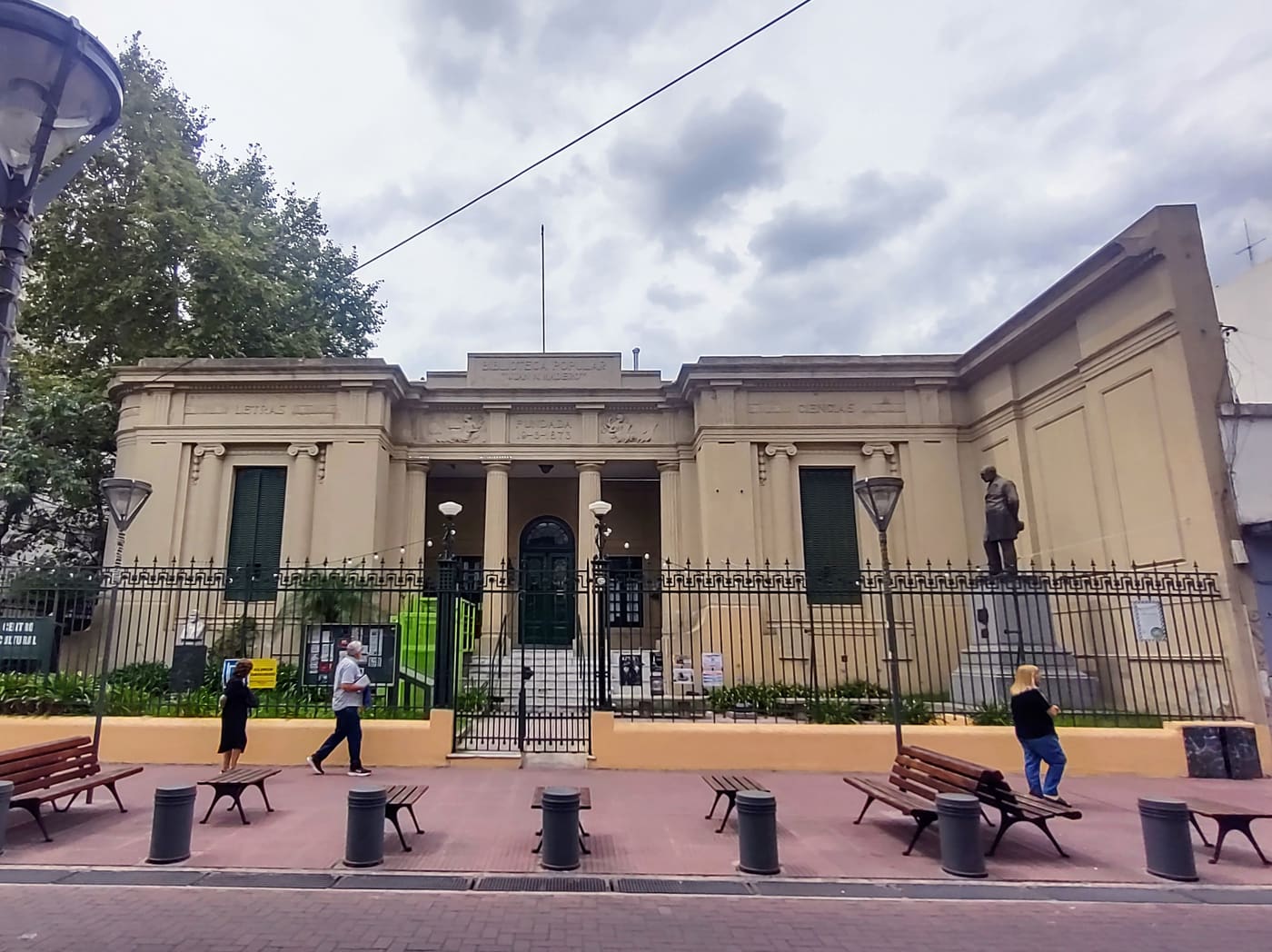 Juan Nepomuceno Madero Popular Library and Museum