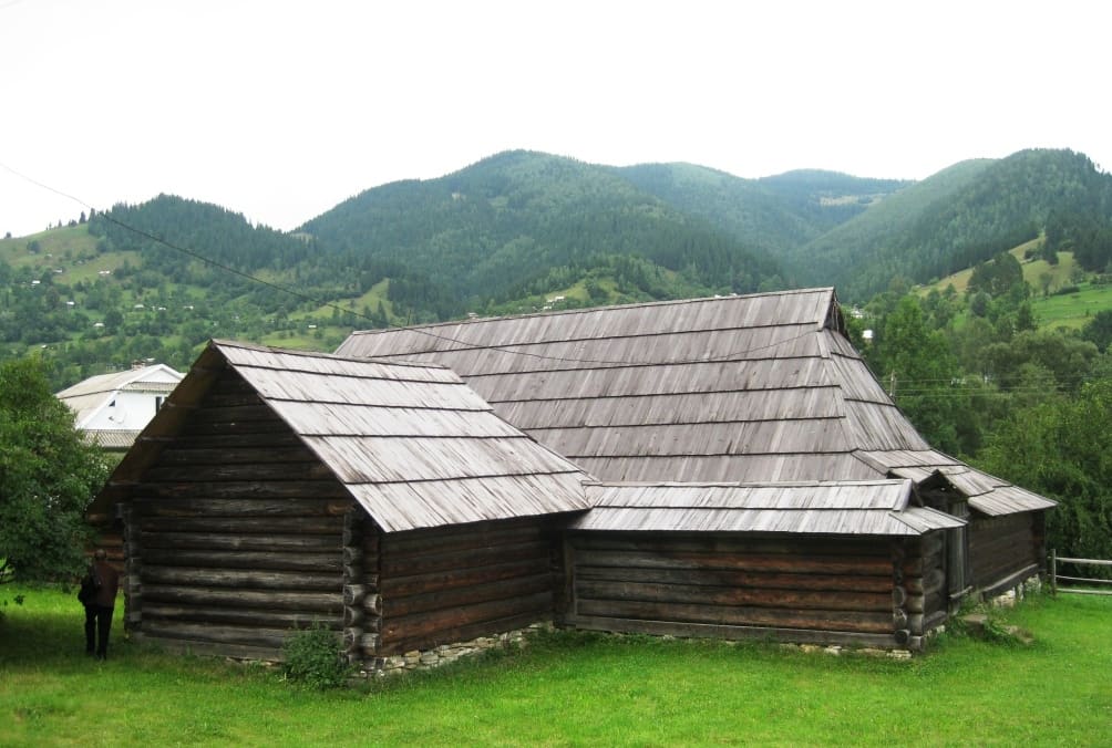 Hutsul Grazhda museum, Kryvorivnia