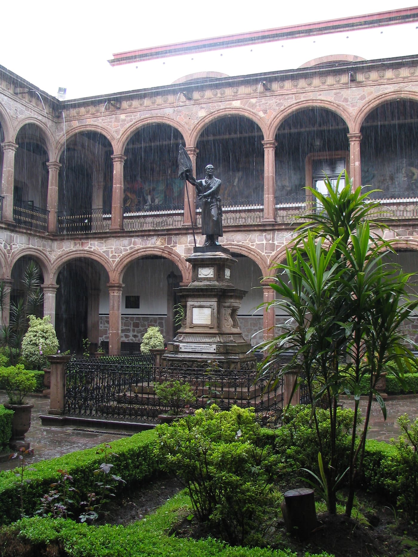 Colegio Primitivo y Nacional de San Nicolás de Hidalgo