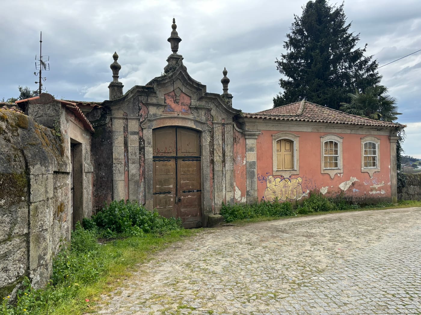 Casa de Santiago e Aqueduto