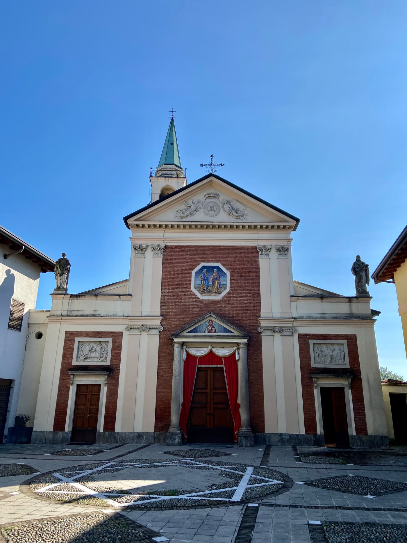 Santi Cosma e Damiano Church